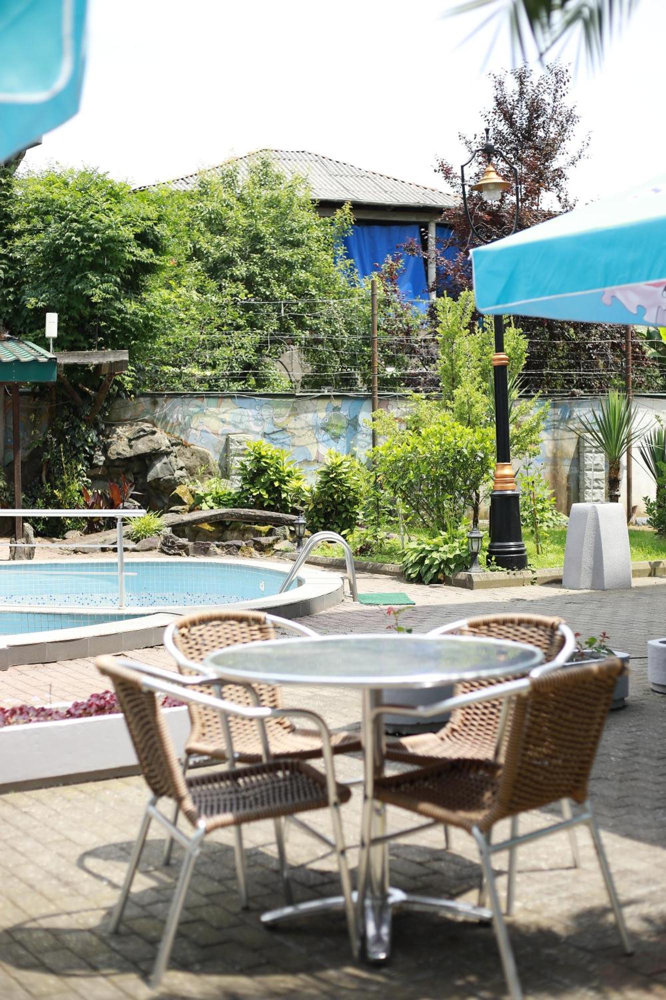 Green House Hotel コブレチ エクステリア 写真